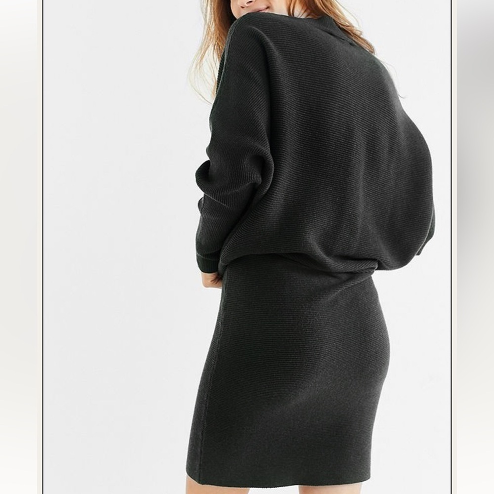 Just Female Home Knit Sweater Dress Black
Small - Picture 2 of 9
